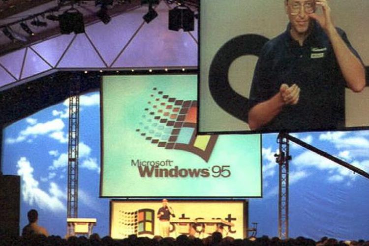 CEO Microsoft Bill Gates saat meluncurkan Windows 95 di Redmond, Washington.