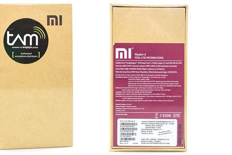 Kotak kemasan Redmi 2 Prime tak berbeda dari boks smartphone lain dari Xiaomi, berbentuk karton keras warna coklat muda. Di bagian belakang tertempel stiker berisi penjelasan produk.