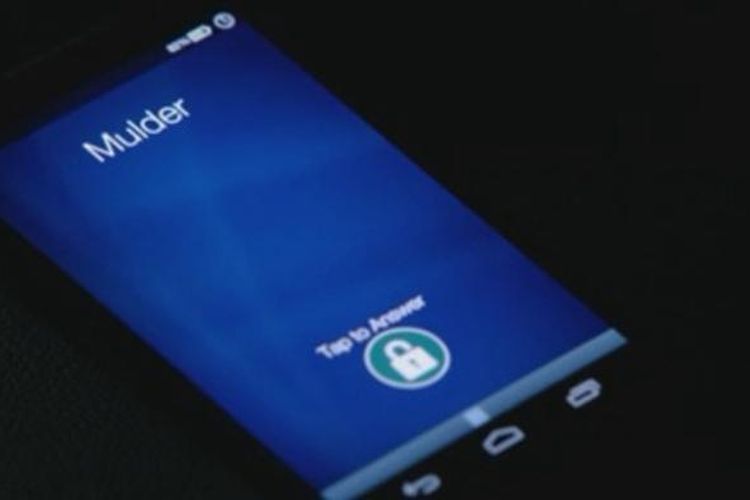Antarmuka stok Android di ponsel Nexus 6 milik karakter Dana Scully di serial The X-Files.