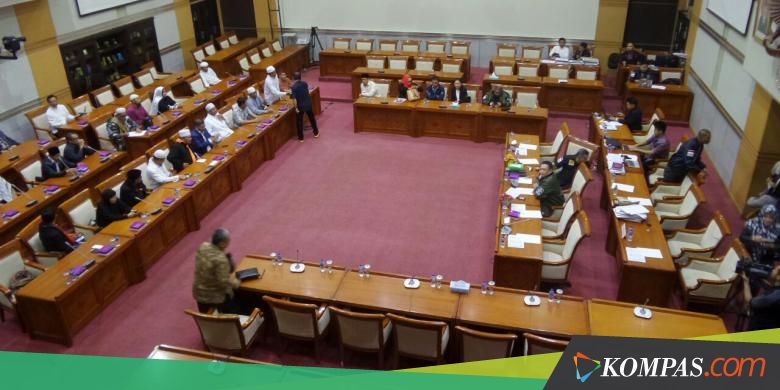 Ini Keputusan Komisi III Setelah Temui Massa Aksi 212