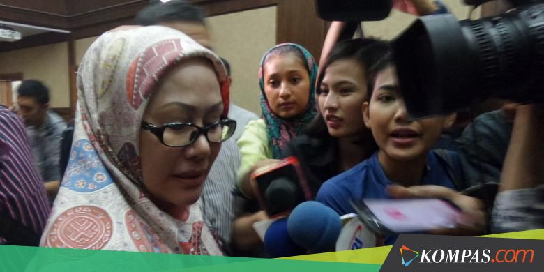 Atut Chosiyah Didakwa Memeras Empat Kepala Dinas di Banten