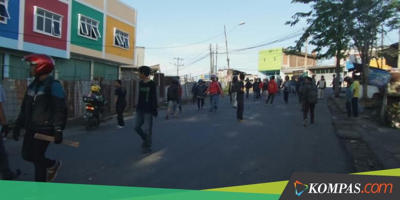 Sopir Angkot dan Pengemudi Ojek "Online" Bentrok di Tangerang