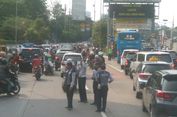 Massa Aksi 299 Penuhi 'Busway', Transjakarta Tak Lewat Dua Halte Ini