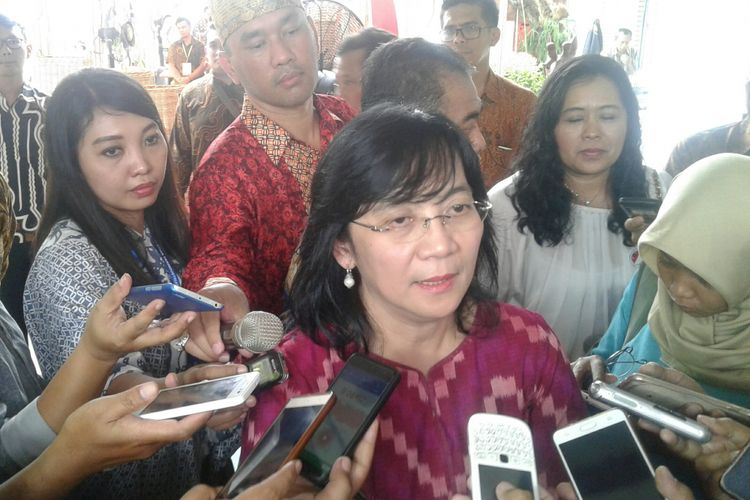 Direktur Jenderal Industri Kecil Menengah (IKM) Kemenparin, Gati Wibawaningsih di Solo, Senin (20/11/2017).