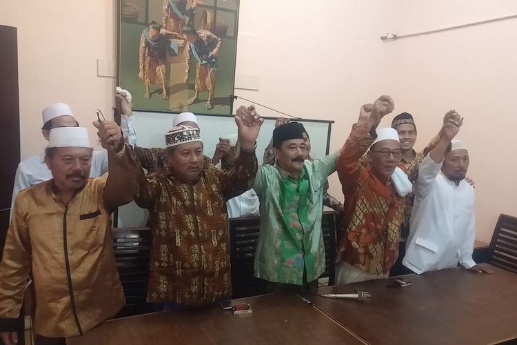 Para Kiai Kampung mendukung Saifullah Yusuf sebagai calon Gubernur Jawa Timur dalam pilkada 2018. Mereka menyatakan tidak mempersoalkan sosok pendamping Ipul nantinya setelah Bupati Banyuwangi Abdullah Azwar Anas mundur.