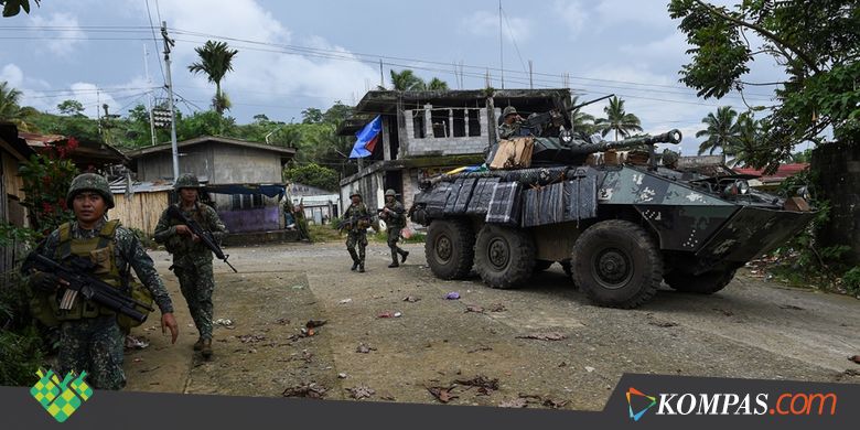 China Sumbangkan Senjata untuk Tentara Filipina yang Perangi Militan