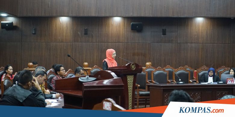 "Sampai Kapan Kami Harus Beribadah di Dekat Toilet?"