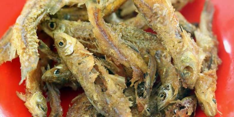 Masakan khas Kalimantan Tengah di Rumah Makan Samba, Palangkaraya.Masakan khas Kalimantan Tengah di Rumah Makan Samba, Palangkaraya.