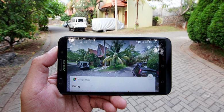 Aplikasi terbaru peta digital Google Street View yang dilengkapi teknologi foto 360 derajat. Aplikasi ini dijalankan melalaui sistem operasi Android dan dapat diunduh gratis, Kamis (1/10/2015). 