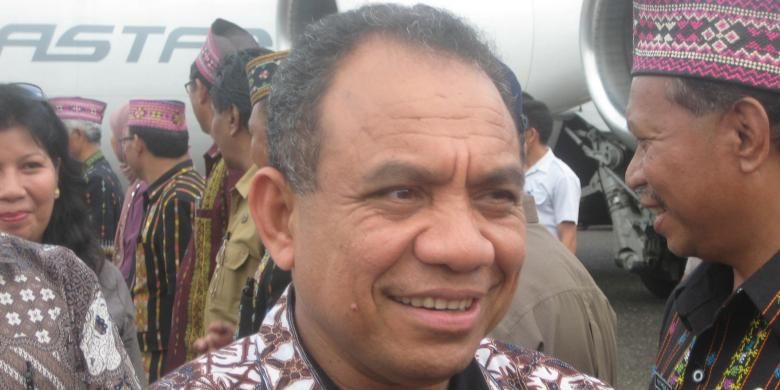 Gubernur Provinsi Nusa Tenggara Timur Frans Lebu Raya
