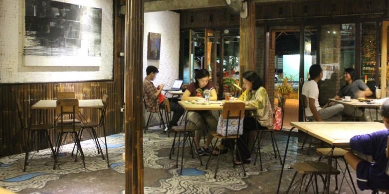 Gemar Nongkrong? Yuk, Mampir ke 5 Gerai Hits di Jogja Gemar Nongkrong? Yuk, Mampir ke 5 Gerai Hits di Jogja video viral info traveling info teknologi info seks info properti info kuliner info kesehatan foto viral berita ekonomi