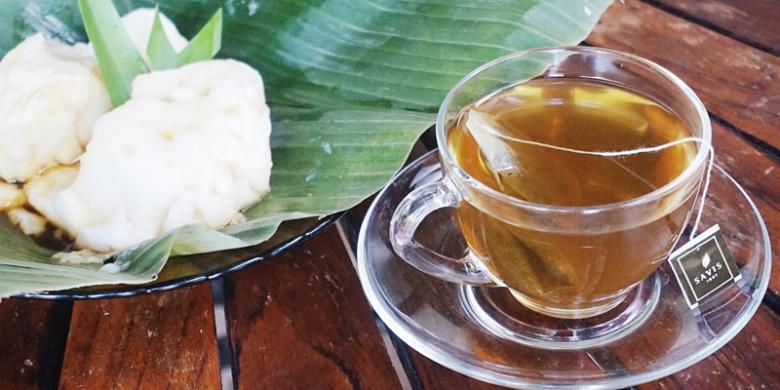 Pandanus Green Tea dari Savis. Teh ini memiliki rasa dan aroma seperti jenang sumsum.(CATUR GUNA YUYUN ANG)