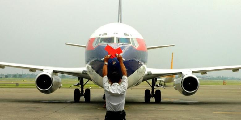Boeing 737-200 Sriwijaya Air.