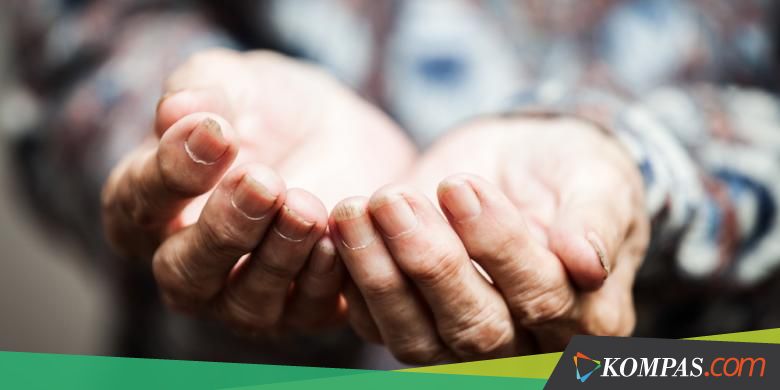 Petugas Dinsos DKI Amankan Gelandangan Asal Inggris