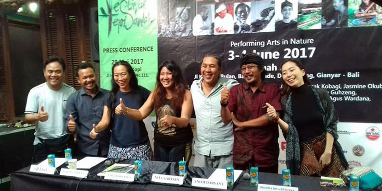 Jumpa pers para penggagas Festival Tepi Sawah digelar di Vila Omah Apik, Pejeng, Kabupaten Gianyar, Bali pada 3-4 Juni 2017.