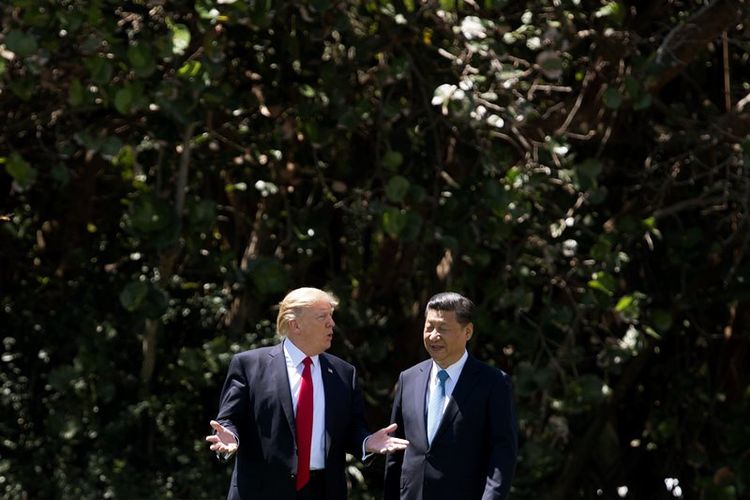 Presiden AS Donald Trump menjamu Presiden China Xi Jinping di resor pribadinya, Mar-a-Lago di Palm Beach, Florida.