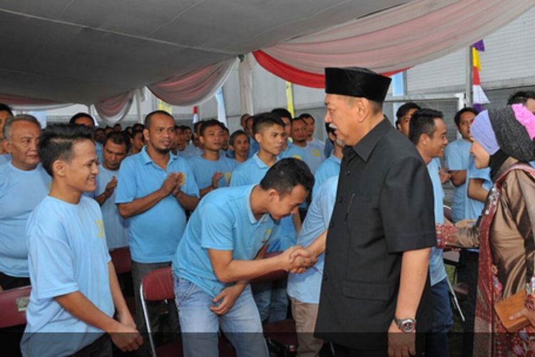 Pada HUT Kemerdekaan RI ke-72, 12.199 orang narapidana di Jawa Barat mendapat remisi.