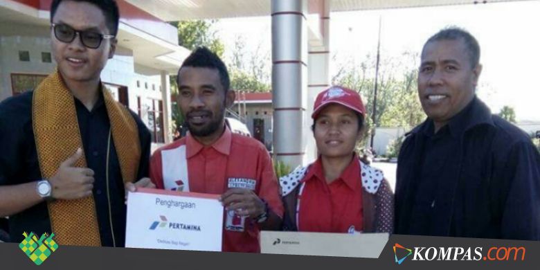 Layani Isi BBM Usai Nikah, 2 Petugas SPBU Terima Penghargaan