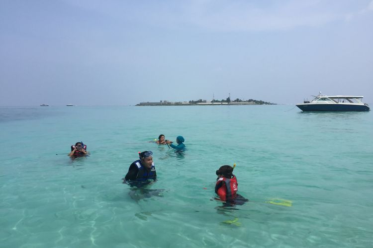 "Open Trip" Hemat ke Maldives yang Menggoda "Open Trip" Hemat ke Maldives yang Menggoda video viral info traveling info teknologi info seks info properti info kuliner info kesehatan foto viral berita ekonomi
