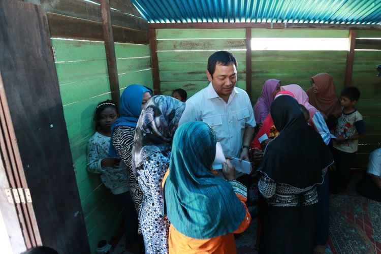 Wali Kota Semarang Hendrar Prihadi berkunjung ke Kalimantan Barat untuk bertemu dengan para transmigran asal Kota Semarang, Rabu (27/9/2017)