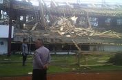 Berita Foto: Ambruknya Sebagian Stadion Internasional di Makassar