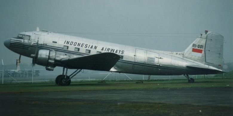 Replika Indonesian Airways, Dakota RI-001 Seulawah