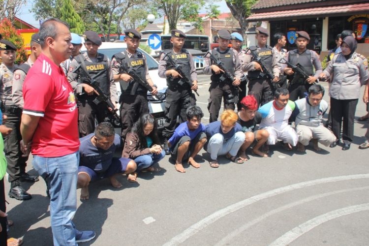 Tujuh tersangka pembunuh Sugeng Raharjo (35), diamankan aparat Polres Temanggung, Rabu (13/9/2017).