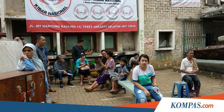 Rumah di Samping RS Tebet Dibongkar, Warga Akan Lapor Polisi