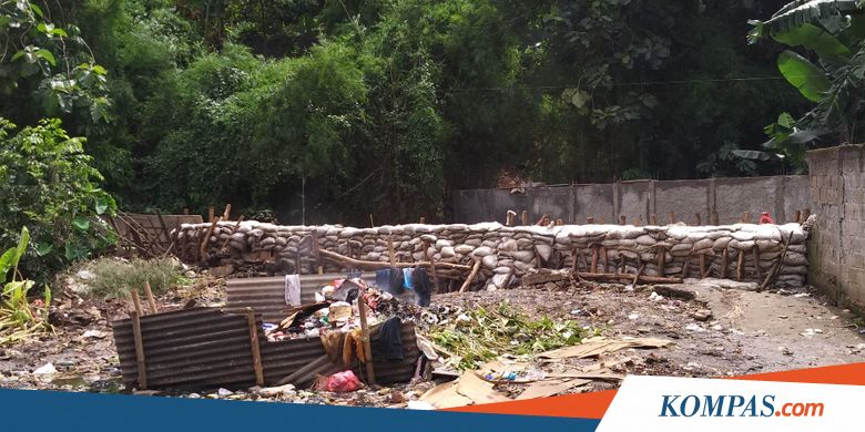 Upaya Kelurahan Tanggulangi Tanggul Jebol di Jatipadang