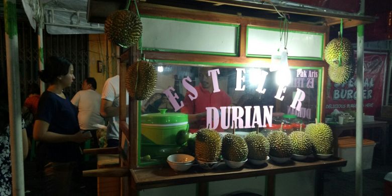 Makanan yang Wajib Anda Coba Saat Berburu Kuliner di Semawis Semarang Makanan yang Wajib Anda Coba Saat Berburu Kuliner di Semawis Semarang video viral siap robocop masyarakat layani info traveling info teknologi info seks info properti info kuliner info kesehatan foto viral dubai bertugas berita ekonomi