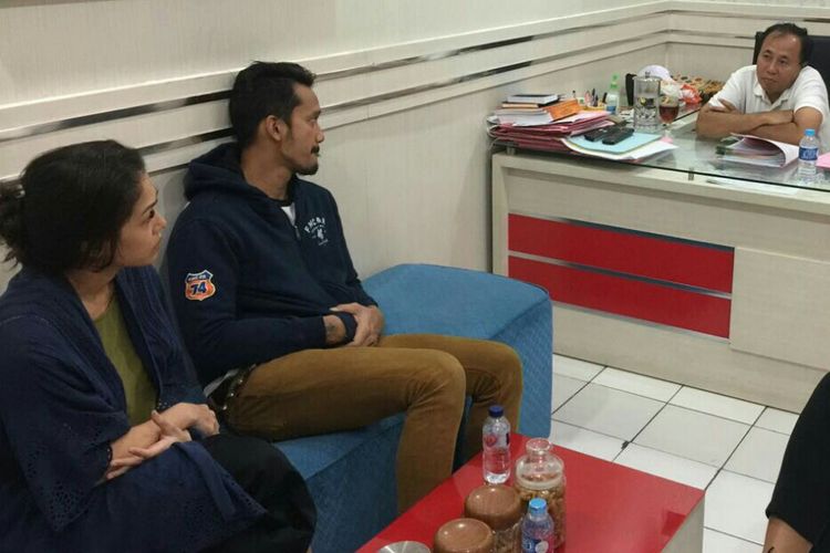 Tora Sudiro dan istrinya Mieke Amalia diperiksa di Mapolrestro Jakarta Selatan, Kamis (3/8/2017).(Istimewa)