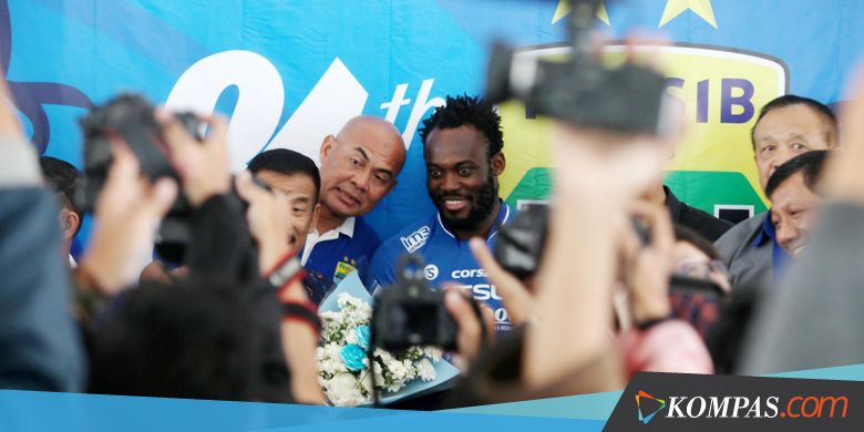 Bek Madura United Sebut Essien sebagai Pemain Tua