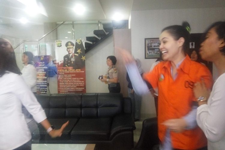 Jennifer Dunn saat di Mapolda Metro Jaya, Selasa (2/1/2018).(Kompas.com/Akhdi Martin Pratama)