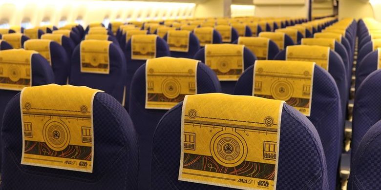 Kampanye Star Wars di pesawat Boeing 787-9 Dreamliner All Nippon Airways (ANA).(KOMPAS.com/Muhammad Irzal Adiakurnia)