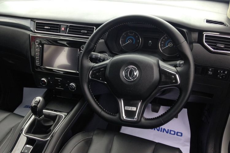 Interior Sokon  Glory 580