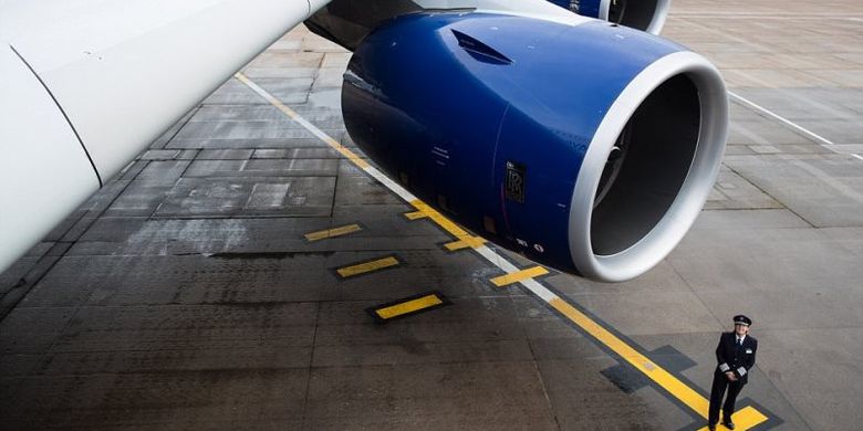 Kapten Claire Bunton, pilot British Airways, mengungkapkan rasanya menerbangkan pesawat terbesar di dunia, Airbus A380, yang berbadan lebar dan bertingkat dua.