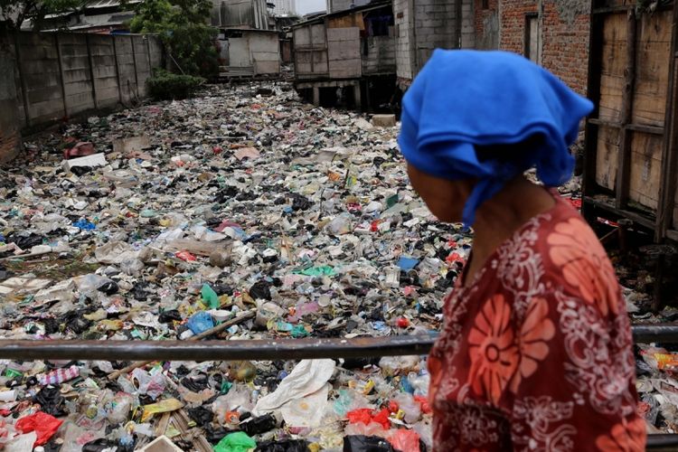 Uji Coba Aspal Plastik, Stabilitas Jalan Lebih Kuat 40 Persen Uji Coba Aspal Plastik, Stabilitas Jalan Lebih Kuat 40 Persen video viral info traveling info teknologi info seks info properti info kuliner info kesehatan foto viral dubai bertugas berita ekonomi