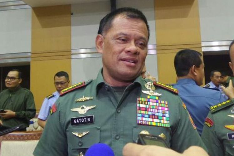 Panglima TNI Jenderal TNI Gatot Nurmantyo sebelum rapat kerja dengan Komisi I DPR, Senin (6/2/2017).(KOMPAS.com/Nabilla Tashandra)