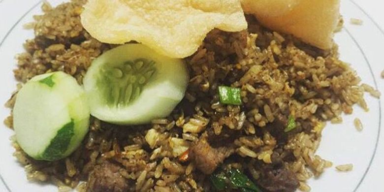 5 Nasi Goreng Pinggir Jalan dengan Rasa Bintang Lima 5 Nasi Goreng Pinggir Jalan dengan Rasa Bintang Lima video viral info traveling info teknologi info seks info properti info kuliner info kesehatan foto viral berita ekonomi