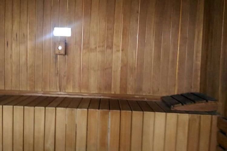 Ruang sauna di lantai 7 Hotel Alexis.