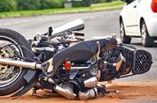 Paksa Menyalip, Pedagang Sapi Tewas Menabrak Truk Pasir