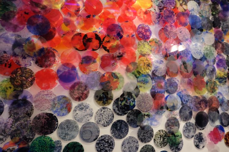 Seni instalasi dari Entang Wiharso di Ruang Seni Anak Taman Apung, Museum MACAN.(KOMPAS.com/SILVITA AGMASARI)
