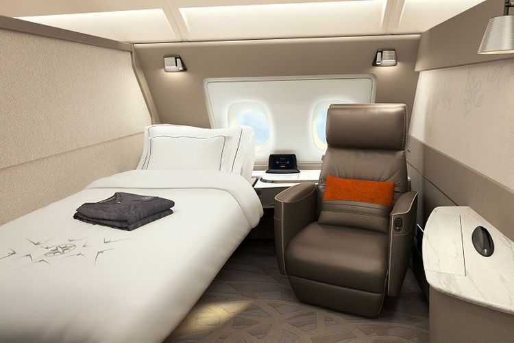 Maskapai penerbangan Singapore Airlines meresmikan fasilitas mewah terbaru berupa kabin kelas suites di armada pesawat Airbus 380 yang bisa digunakan per bulan Desember. Kabin kelas suites memiliki fasilitas seperti tempat tidur yang membuat penumpang serasa berada di hotel udara.