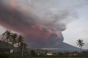 Menpar Kritik Hotel di Bali Pelit Diskon Saat Gunung Agung Erupsi