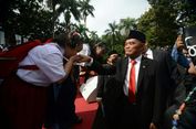 Bukan Cuma Guru, Orangtua Juga Berperan Mendidik Karakter Anak