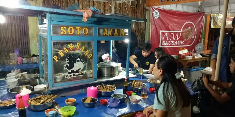 Makanan yang Wajib Anda Coba Saat Berburu Kuliner di Semawis Semarang Makanan yang Wajib Anda Coba Saat Berburu Kuliner di Semawis Semarang video viral siap robocop masyarakat layani info traveling info teknologi info seks info properti info kuliner info kesehatan foto viral dubai bertugas berita ekonomi