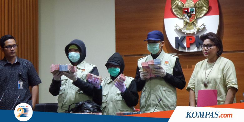 Suap Wali Kota Cilegon untuk Izin Pembangunan Transmart