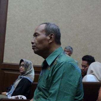 Mantan Direktur Pengelolaan Informasi dan Administrasi Ditjen Dukcapil Kemendagri, Sugiharto, menjadi saksi di Pengadilan Tipikor Jakarta, Senin (13/11/2017).