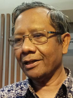 Mantan Ketua MK Mahfud MD Ketika Ditemui di Kompleks Parlemen DPR RI, Jakarta, Rabu (27/9/2017).