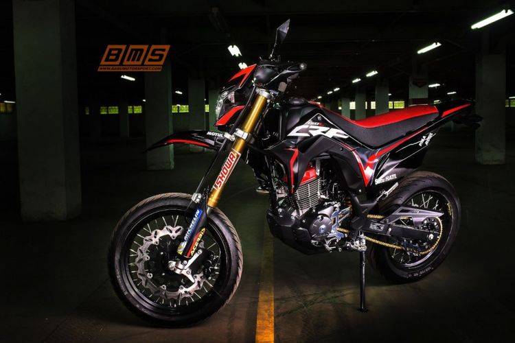 Acuan Modifikasi CRF150L Bergaya Supermoto - Kompas.com